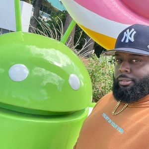 Meet your Posher, Titus